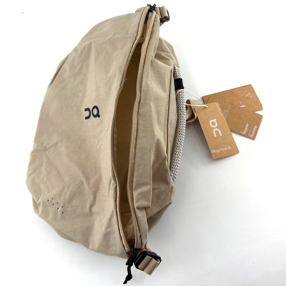 On Unisex Sand Black Sling Bag Pack 9L One Size - Picture 9 of 11